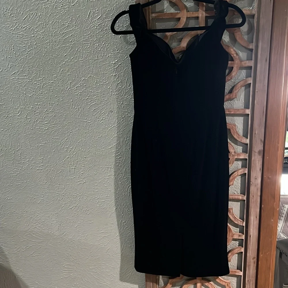 Marchesa Notte Velvet Pencil Dress - Picture 7 of 8